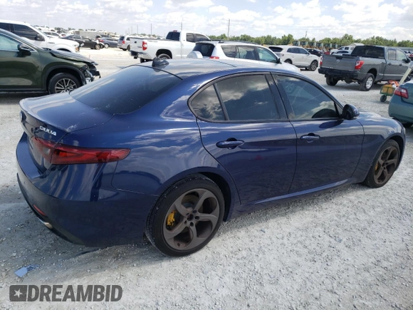 2018 Alfa Romeo Giulia Ti Sport with VIN ZARFAEEN8J7573686, listed as a Copart auction lot 47993333 with 47,968 mi miles. Bid and sale history available at carsss.com. Image 3.