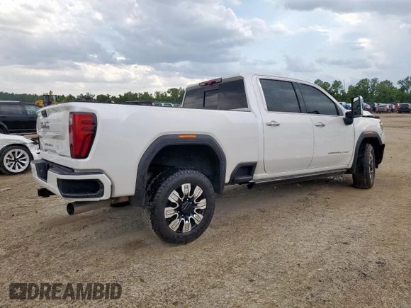 2024 GMC Sierra 2500HD Denali z VIN 1GT49REY3RF284860, wystawiony jako Copart lot #60520235 z przebiegiem Nie podano mil oraz Szkoda całkowita • Salvage title. Historia ofert i sprzedaży dostępna na DreamBid. Obrazek 3.