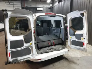 2015 Ford Transit Connect XLT с VIN NM0GS9F75F1208182, выставлен на аукционе IAAI как лот 41576017 с пробегом 165 554 миль миль и . История ставок и продаж доступна на DreamBid. Изображение 3.