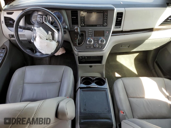 2019 Toyota Sienna XLE Auto Access Seat with VIN 5TDYZ3DC7KS979403, listed as a Copart auction lot 48620655 with 0 mi miles and Salvage Title. Bid and sale history available at carsss.com. Image 8.