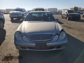 2005 Mercedes-Benz E 500 z VIN WDBUF83J35X166495, wystawiony jako Copart lot #74104874 z przebiegiem 107 329 mil mil oraz Czysty tytuł • Clean title. Historia ofert i sprzedaży dostępna na DreamBid. Obrazek 5.