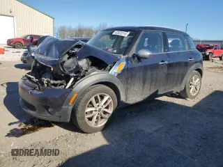 2011 MINI Countryman with VIN WMWZB3C53BWM00139, listed as a Copart auction lot 42623315 with 150,439 mi miles and Salvage Title. Bid and sale history available at DreamBid. Image 1.