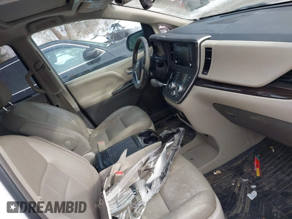2018 Toyota Sienna XLE with VIN 5TDDZ3DC2JS191352, listed as a IAAI auction lot 41458248 with 143,664 mi miles. Bid and sale history available at carsss.com. Image 5.