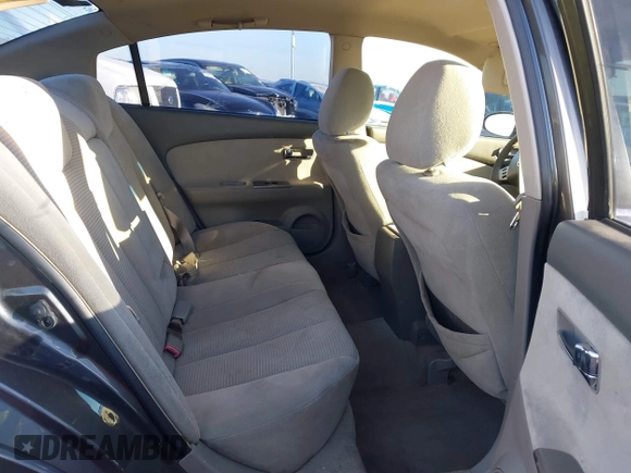 2006 Nissan Altima 2.5 with VIN 1N4AL11D66N431611, listed as a IAAI auction lot 41805350 with 252,266 mi miles. Bid and sale history available at carsss.com. Image 8.