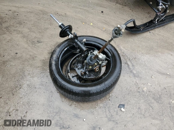 2024 Subaru Ascent Limited z VIN 4S4WMARD1R3449057, wystawiony jako Copart lot #49036185 z przebiegiem 27 591 mil mil oraz Nie do naprawy • Non repairable. Historia ofert i sprzedaży dostępna na DreamBid. Obrazek 13.