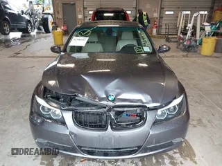 2006 BMW 3 Series 325i with VIN WBAVB13526KX36980, listed as a IAAI auction lot 42308455 with 147,512 mi miles and . Bid and sale history available at DreamBid. Image 12.