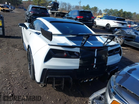2016 Chevrolet Corvette Z51 2LT with VIN 1G1YK2D74G5105940, listed as a IAAI auction lot 40958524 with 41,215 mi miles and . Bid and sale history available at DreamBid. Image 16.