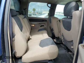 2002 Chevrolet Avalanche z VIN 3GNEC13T12G116810, wystawiony jako Copart lot #60337925 z przebiegiem 253 832 mil mil oraz Czysty tytuł • Clean title. Historia ofert i sprzedaży dostępna na DreamBid. Obrazek 10.