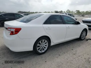 2014 Toyota Camry L with VIN 4T4BF1FK3ER398621, listed as a Copart auction lot 50946675 with 71,141 mi miles and Clean Title. Bid and sale history available at DreamBid. Image 3.
