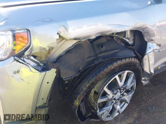 2023 GMC Acadia SLT with VIN 1GKKNUL49PZ213426, listed as a IAAI auction lot 41725515 with 38,038 mi miles and . Bid and sale history available at DreamBid. Image 18.