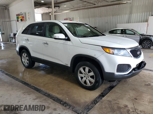 2011 Kia Sorento LX with VIN 5XYKTCA19BG012685, listed as a Copart auction lot 61372885 with 148,857 mi miles and Salvage title. Bid and sale history available at DreamBid. Image 4.
