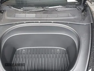 2025 Tesla Model 3 Long Range с VIN 5YJ3E1EB9SF915531, выставлен на аукционе IAAI как лот 42191805 с пробегом 3 333 миль миль и . История ставок и продаж доступна на DreamBid. Изображение 10.