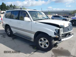 2001 Toyota Land Cruiser with VIN JTEHT05J412011211, listed as a IAAI auction lot 41978366 with 183,684 mi miles. Bid and sale history available at carsss.com. Image 1.