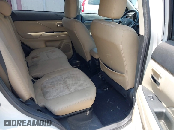 2018 Mitsubishi Outlander ES with VIN JA4AZ3A33JZ009318, listed as a IAAI auction lot 41007583 with 81,507 mi miles and . Bid and sale history available at DreamBid. Image 8.