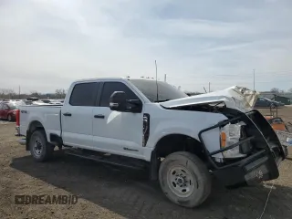 2023 Ford F-250 XL with VIN 1FT8W2BT4PEC55607, listed as a Copart auction lot 49892185 with 66,628 mi miles and Salvage Title. Bid and sale history available at DreamBid. Image 4.