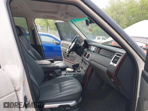 2005 Land Rover Range Rover with VIN SALMF114X5A195476, listed as a IAAI auction lot 42217329 with Not Provided miles and . Bid and sale history available at DreamBid. Image 5.