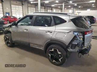 2024 Kia Seltos EX z VIN KNDER2AA0R7581163, wystawiony jako Copart lot #53490765 z przebiegiem 13 671 mil mil oraz Nie do naprawy • Non repairable. Historia ofert i sprzedaży dostępna na DreamBid. Obrazek 2.