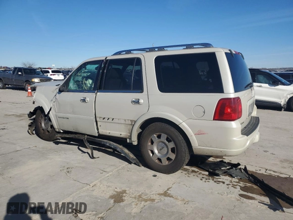 2006 Lincoln Navigator Luxury with VIN 5LMFU27506LJ16665, listed as a Copart auction lot 88025625 with 0 mi miles and Salvage Title. Bid and sale history available at carsss.com. Image 2.