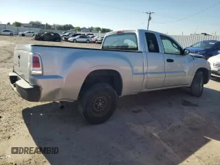 2006 Mitsubishi Raider LS z VIN 1Z7HC22K06S581912, wystawiony jako Copart lot #70500254 z przebiegiem 137 038 mil mil oraz Szkoda całkowita • Salvage title. Historia ofert i sprzedaży dostępna na DreamBid. Obrazek 3.