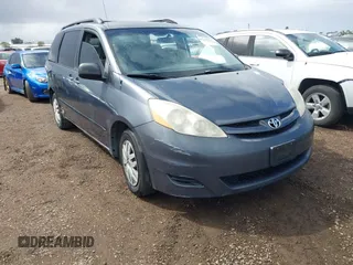 2008 Toyota Sienna CE with VIN 5TDZK23C08S118609, listed as a IAAI auction lot 41710737 with 194,061 mi miles. Bid and sale history available at carsss.com. Image 1.