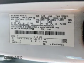 2018 Ford F-250 XL z VIN 1FT7W2B64JEC61730, wystawiony jako Copart lot #61922135 z przebiegiem 176 035 mil mil oraz Szkoda całkowita • Salvage title. Historia ofert i sprzedaży dostępna na DreamBid. Obrazek 12.