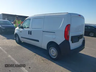 2017 Ram ProMaster City Cargo Tradesman z VIN ZFBERFAB0H6D59068, wystawiony jako IAAI lot #42040769 z przebiegiem 126 308 mil mil oraz . Historia ofert i sprzedaży dostępna na DreamBid. Obrazek 3.