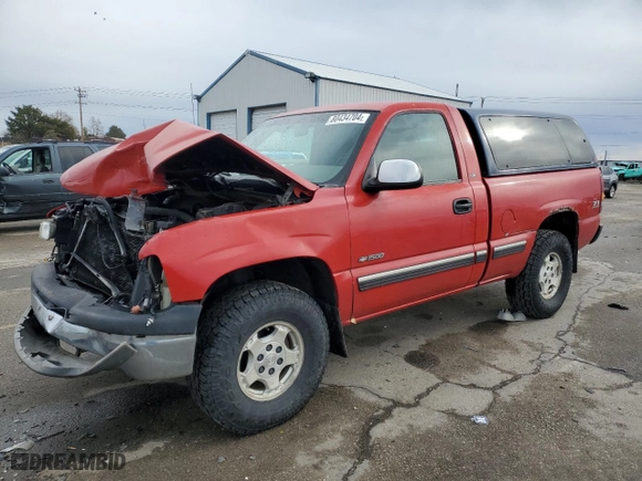 2002 Chevrolet Silverado 1500 LS with VIN 1GCEK14V62Z120296, listed as a Copart auction lot 80434704 with 0 mi miles and Salvage Title. Bid and sale history available at carsss.com. Image 1.