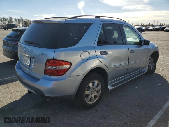 2007 Mercedes-Benz M 350 with VIN 4JGBB86E07A225619, listed as a Copart auction lot 42448025 with 113,221 mi miles and Salvage Title. Bid and sale history available at DreamBid. Image 3.