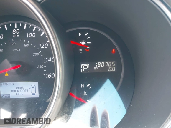 2014 Nissan Murano SV with VIN JN8AZ1MU3EW402598, listed as a IAAI auction lot 42087984 with 180,705 mi miles and . Bid and sale history available at carsss.com. Image 7.