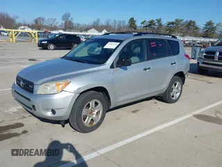2006 Toyota RAV4 with VIN JTMBK33VX66000704, listed as a IAAI auction lot 41884109 with 256,711 mi miles. Bid and sale history available at carsss.com. Image 2.