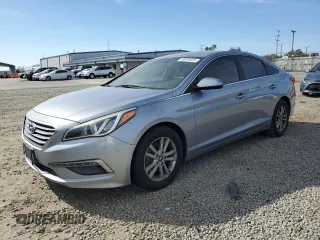 2015 Hyundai Sonata SE z VIN 5NPE24AF5FH042427, wystawiony jako Copart lot #50824655 z przebiegiem 181 110 mil mil oraz Szkoda całkowita • Salvage title. Historia ofert i sprzedaży dostępna na DreamBid. Obrazek 1.