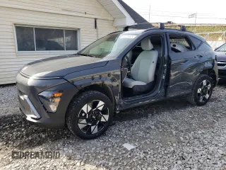 2025 Hyundai Kona SEL Convenience with VIN KM8HCCAB0SU201674, listed as a Copart auction lot 80326934 with 176 mi miles and Salvage Title. Bid and sale history available at carsss.com. Image 1.