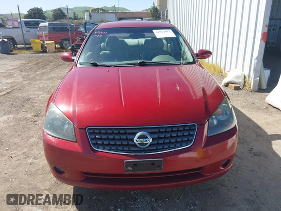 2005 Nissan Altima 2.5 S with VIN 1N4AL11D55N922251, listed as a IAAI auction lot 41964617 with 155,222 mi miles. Bid and sale history available at carsss.com. Image 12.