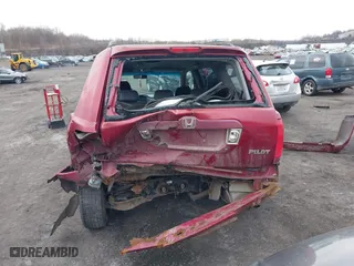 2003 Honda Pilot EX with VIN 2HKYF18683H581271, listed as a IAAI auction lot 41630651 with 173,536 mi miles. Bid and sale history available at carsss.com. Image 16.