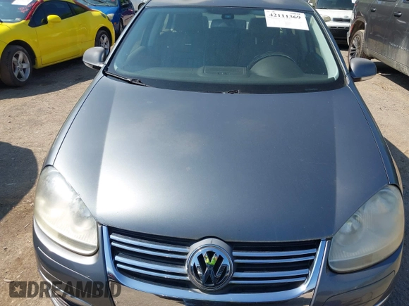 2005 Volkswagen Jetta 2.5L with VIN 3VWSF71K95M616748, listed as a IAAI auction lot 42111369 with Not provided miles and . Bid and sale history available at DreamBid. Image 6.