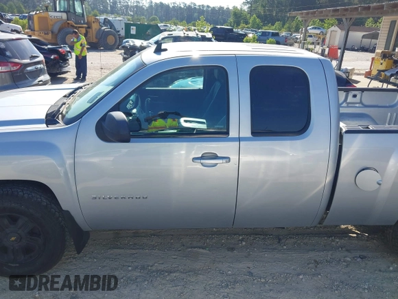 2013 Chevrolet Silverado 1500 LTZ with VIN 1GCRKTE78DZ264027, listed as a IAAI auction lot 42214045 with 215,968 mi miles and . Bid and sale history available at DreamBid. Image 14.