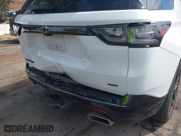 2021 Chevrolet Traverse Premier with VIN 1GNEVKKW1MJ260435, listed as a IAAI auction lot 40506016 with 35,835 mi miles. Bid and sale history available at carsss.com. Image 6.
