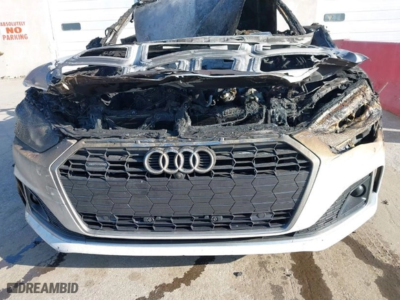 2021 Audi A5 Cabriolet Premium Plus with VIN WAUWAGF52MN004611, listed as a IAAI auction lot 41760127 with 1 mi miles. Bid and sale history available at carsss.com. Image 12.