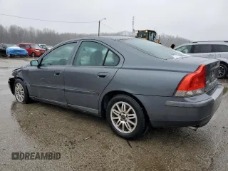 2004 Volvo S60 with VIN YV1RS61T342398483, listed as a Copart auction lot 44915405 with 239,828 mi miles and Salvage Title. Bid and sale history available at carsss.com. Image 2.