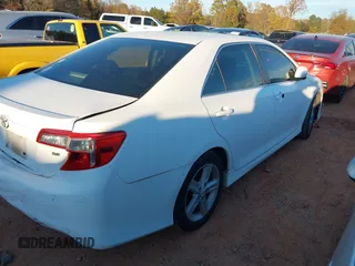 2012 Toyota Camry L with VIN 4T1BF1FK9CU604693, listed as a IAAI auction lot 40948452 with 216,496 mi miles. Bid and sale history available at carsss.com. Image 4.