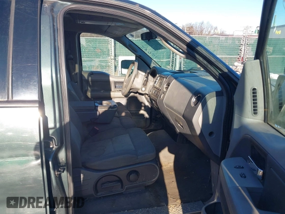 2004 Ford F-150 XLT with VIN 1FTPW14584KC75683, listed as a IAAI auction lot 41224632 with 349,638 mi miles. Bid and sale history available at carsss.com. Image 5.