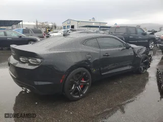 2022 Chevrolet Camaro 2SS with VIN 1G1FG1R73N0102100, listed as a Copart auction lot 43945765 with 23,073 mi miles and Salvage Title. Bid and sale history available at carsss.com. Image 3.