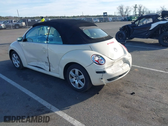2007 Volkswagen Beetle with VIN 3VWRF31Y47M404273, listed as a IAAI auction lot 41694528 with 125,070 mi miles and . Bid and sale history available at DreamBid. Image 3.