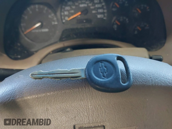2004 Chevrolet TrailBlazer LS with VIN 1GNDT13S342194391, listed as a IAAI auction lot 42083394 with 215,125 mi miles and . Bid and sale history available at DreamBid. Image 11.