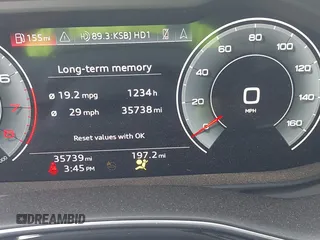 2021 Audi Q8 Prestige z VIN WA1CVBF11MD022043, wystawiony jako IAAI lot #41948487 z przebiegiem 35 738 mil mil oraz . Historia ofert i sprzedaży dostępna na DreamBid. Obrazek 16.