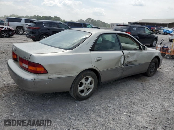 1998 Lexus ES 300 with VIN JT8BF28G7W0129428, listed as a Copart auction lot 59376465 with 155,922 mi miles and Salvage title. Bid and sale history available at DreamBid. Image 3.