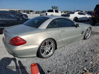 2003 Mercedes-Benz SL 500 z VIN WDBSK75F43F010183, wystawiony jako Copart lot #55220355 z przebiegiem 74 967 mil mil oraz Szkoda całkowita • Salvage title. Historia ofert i sprzedaży dostępna na DreamBid. Obrazek 3.
