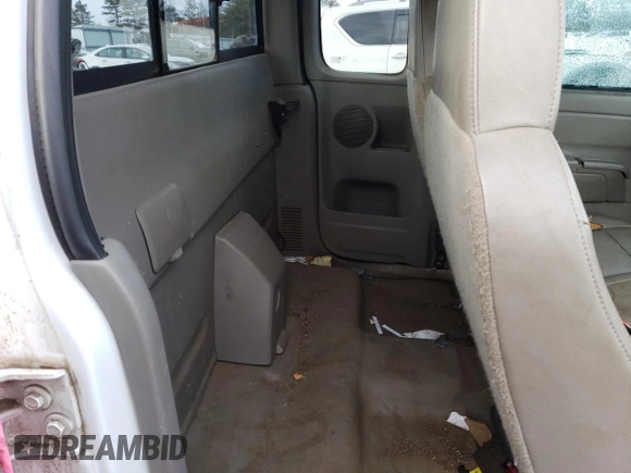2006 GMC Canyon SLE1 with VIN 1GTDT196X68274242, listed as a Copart auction lot 45194515 with 186,463 mi miles and Non Repairable. Bid and sale history available at carsss.com. Image 10.