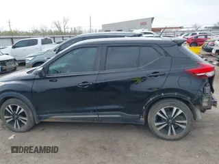 2019 Nissan Kicks SR with VIN 3N1CP5CU1KL556105, listed as a IAAI auction lot 41829091 with 120,639 mi miles. Bid and sale history available at carsss.com. Image 15.