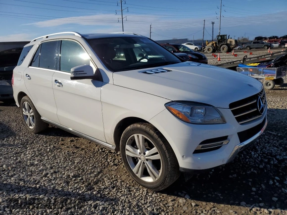 2014 Mercedes-Benz M 350 with VIN 4JGDA2EB4EA382339, listed as a Copart auction lot 47503965 with 169,860 mi miles and Clean Title. Bid and sale history available at DreamBid. Image 4.